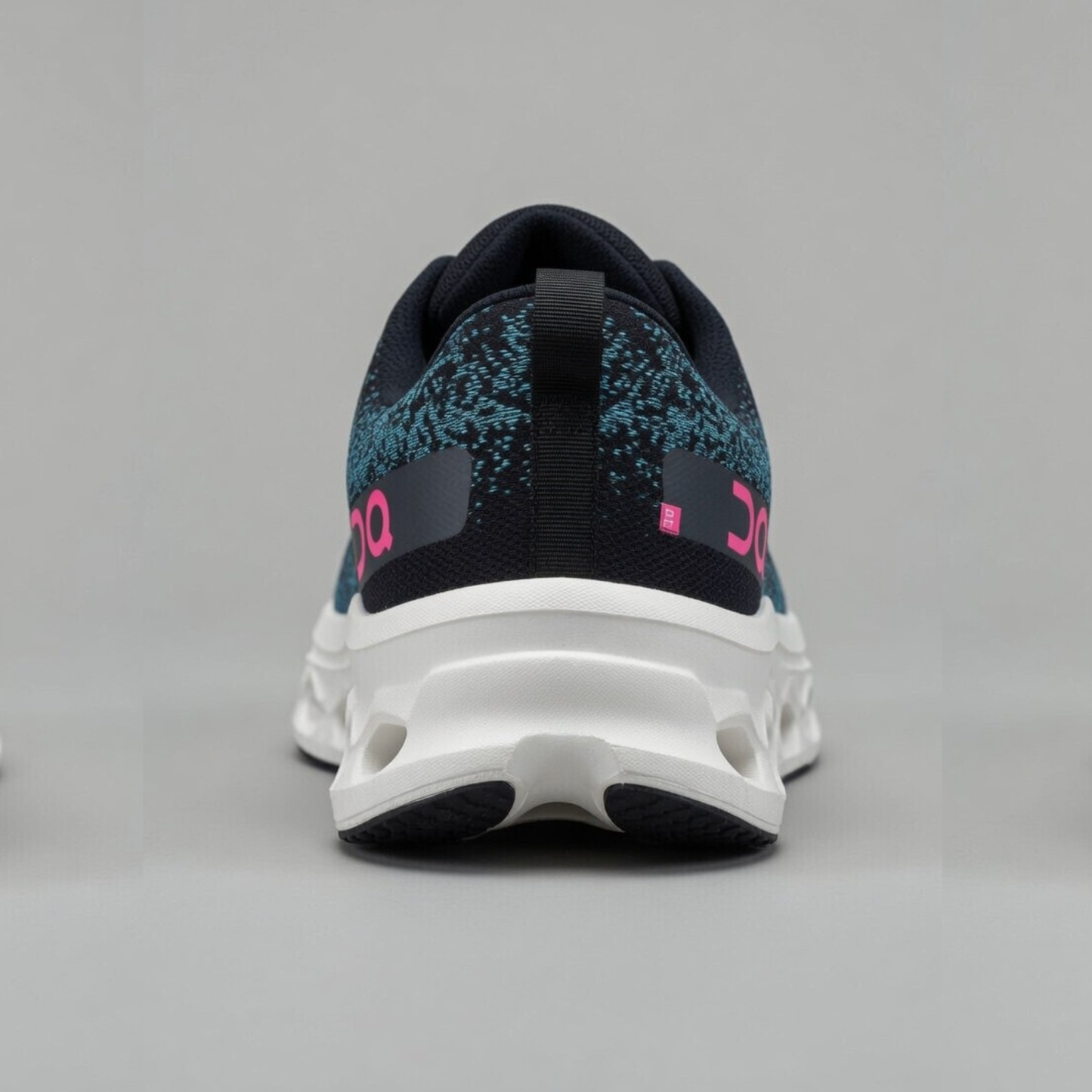 On Running Cloudmonster Preto / Azul