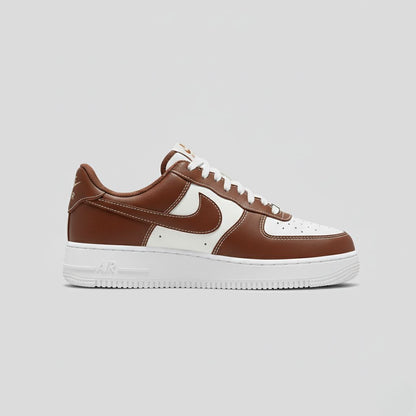 Nike Air Force 1 - Branco Marrom