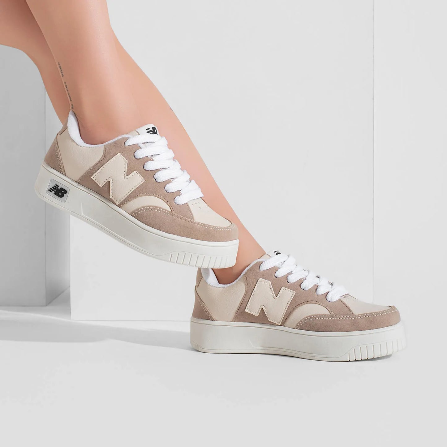 New Balance CT 303 - Branco