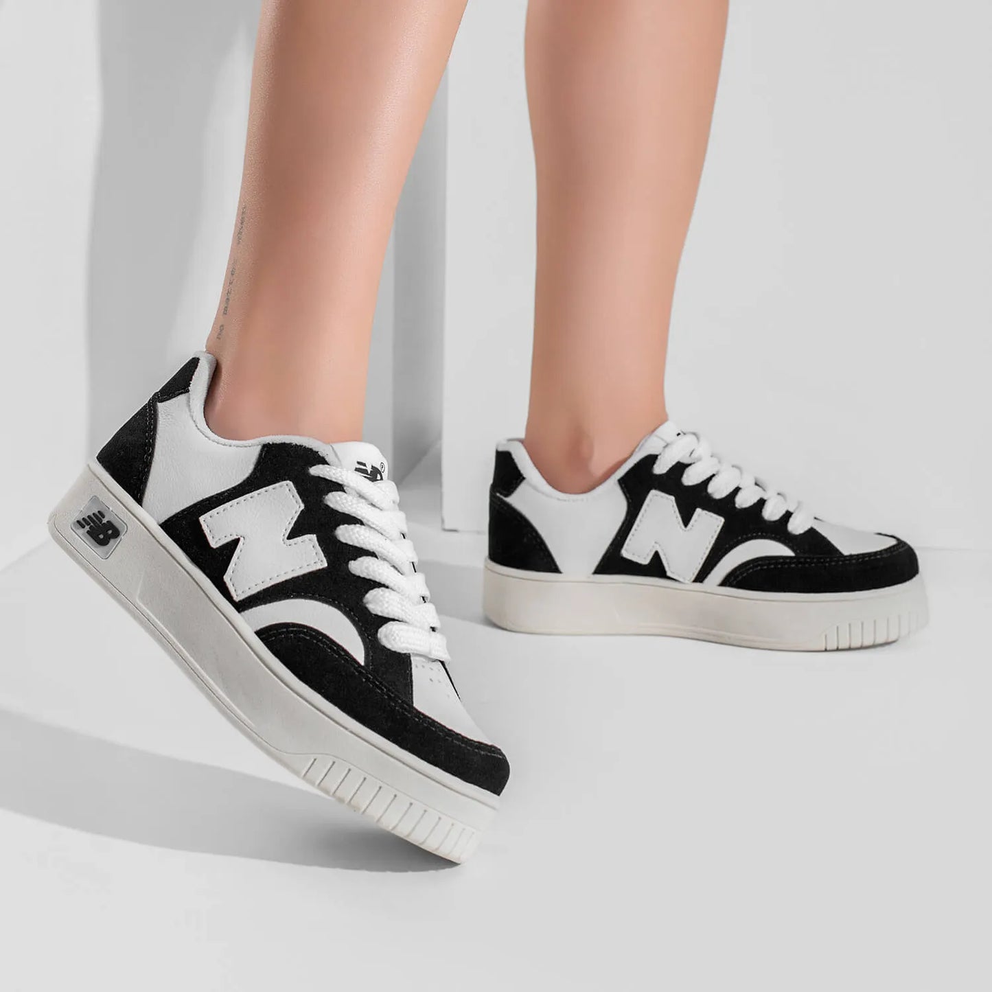 New Balance CT 303 - Preto Branco