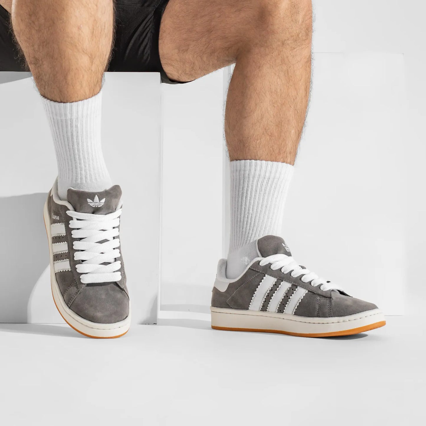 Adidas Campus 00s - Preto Branco