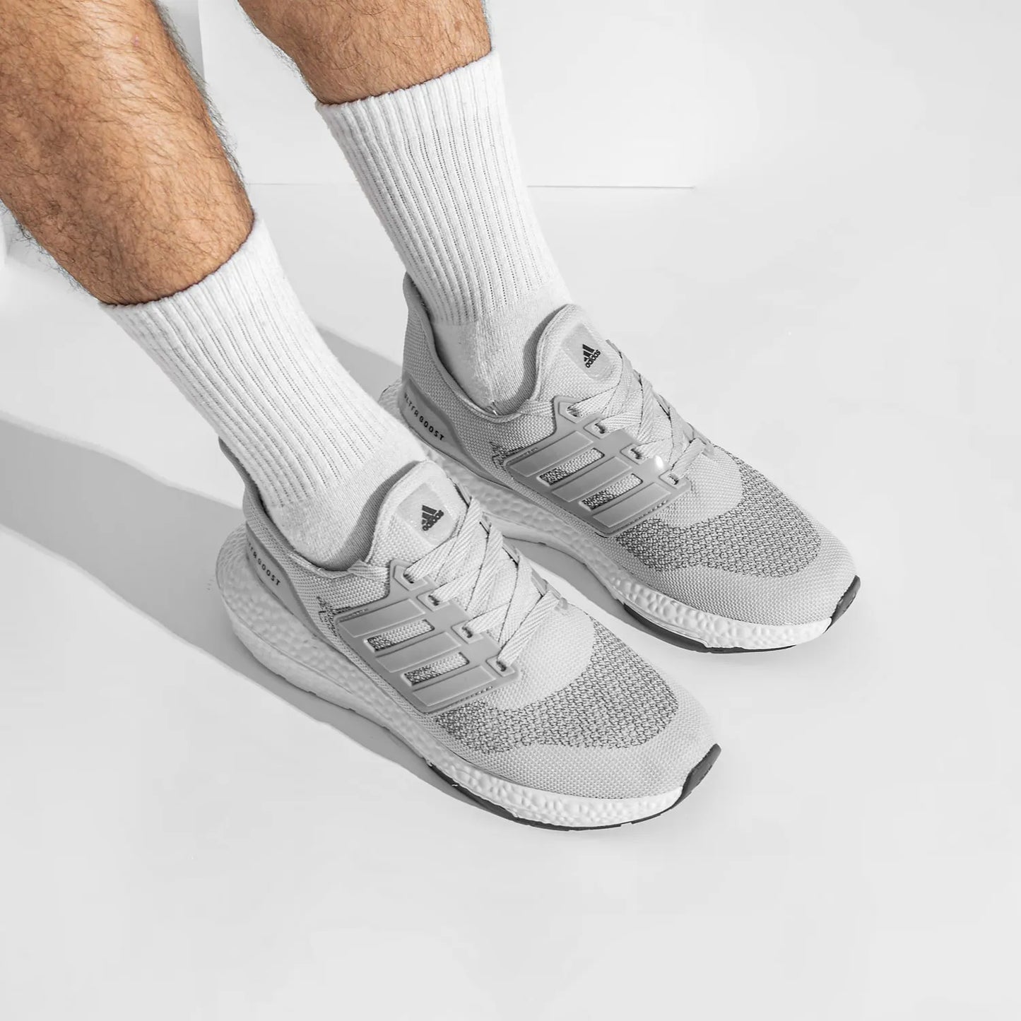 Adidas UltraBoost - Preto