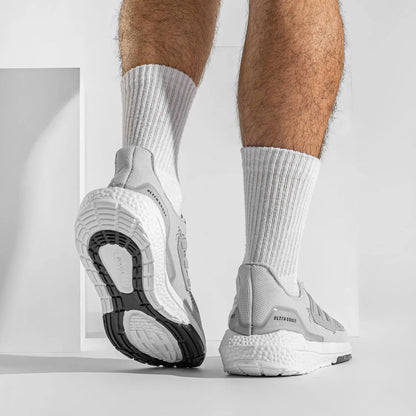 Adidas UltraBoost - Preto