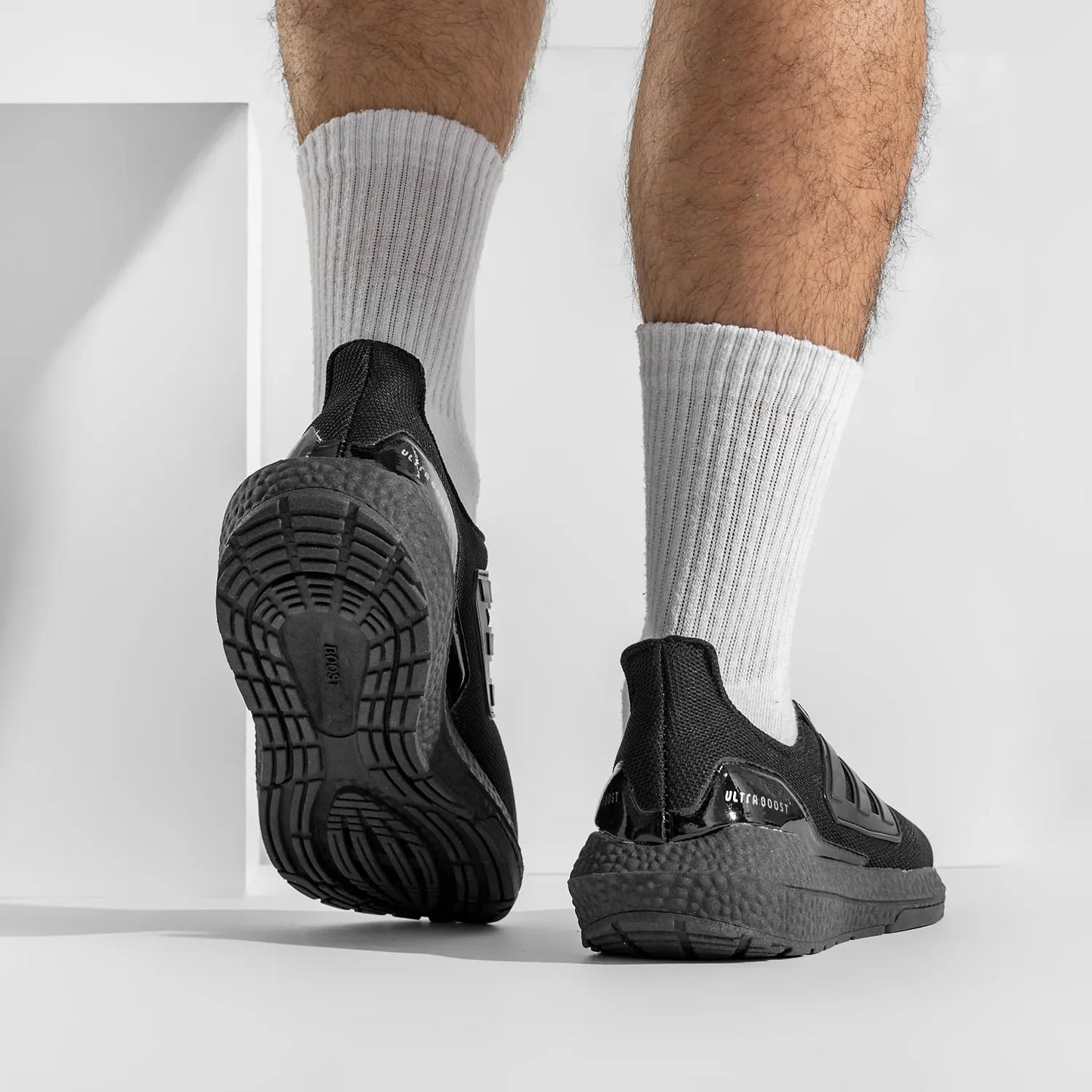 Adidas UltraBoost - Preto