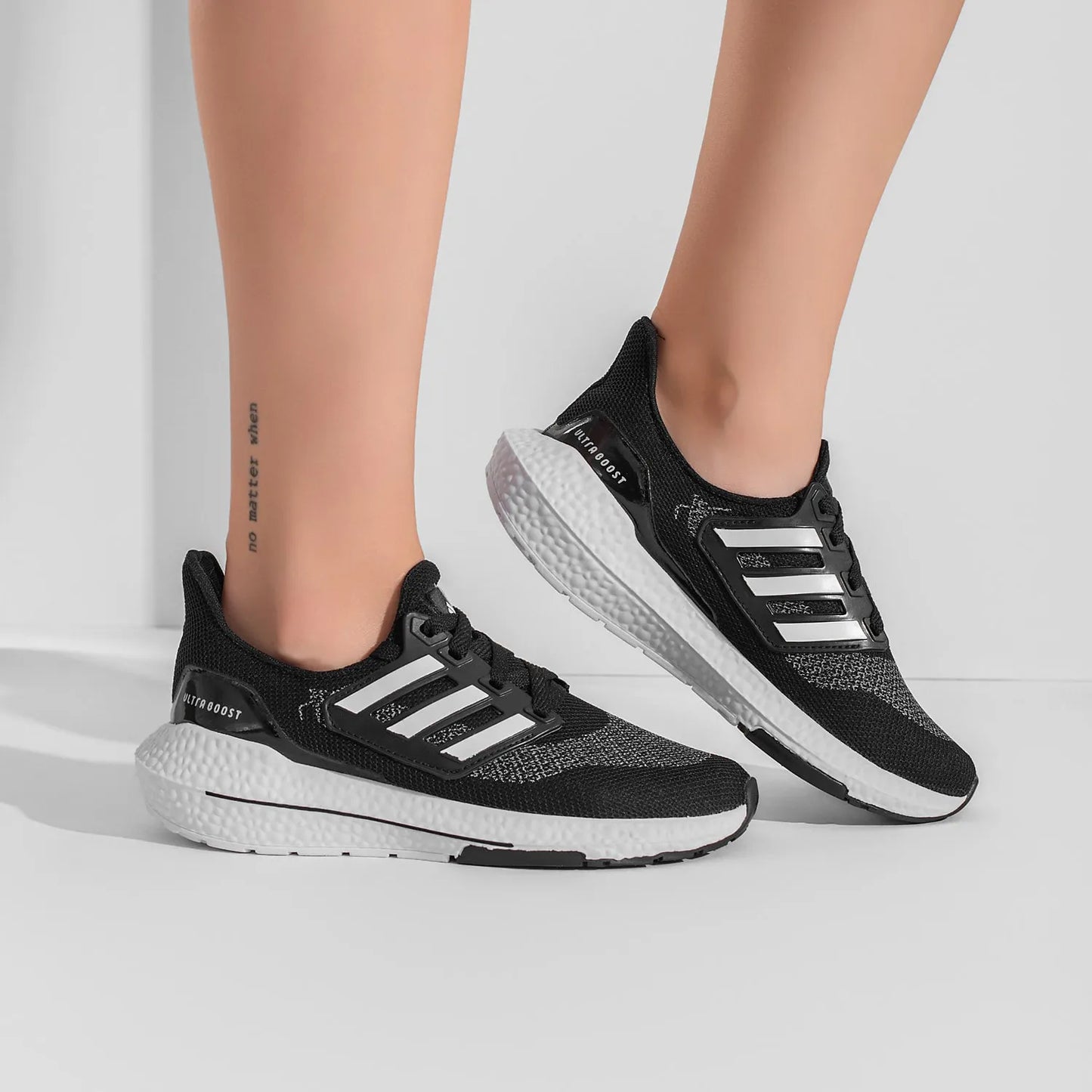 Adidas UltraBoost - Preto