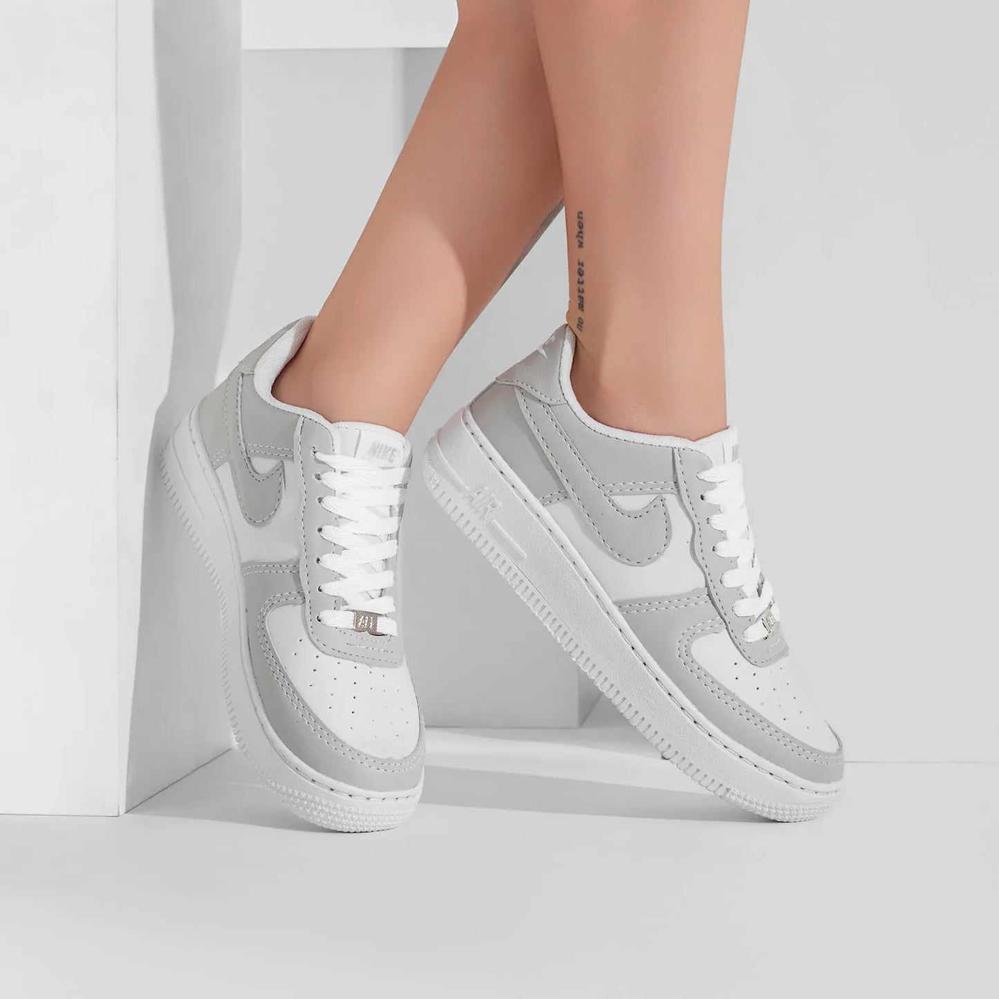 Nike Air Force 1 - Branco Marrom