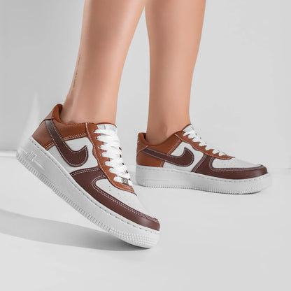 Nike Air Force 1 - Branco Marrom